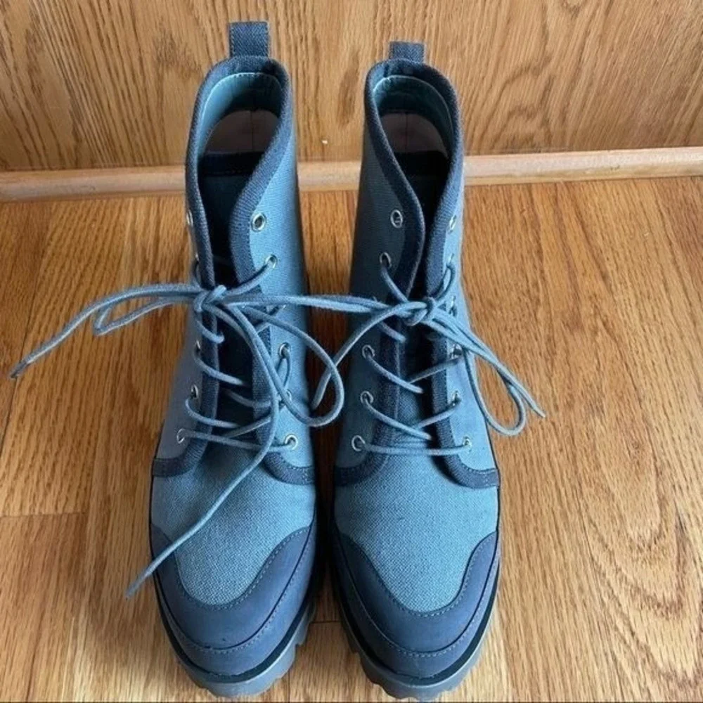 J.crew Gwen boots women's size 7.5 canvas lace‎ up lug sole slate green EUC